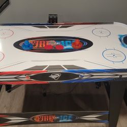 Air Hockey Table 