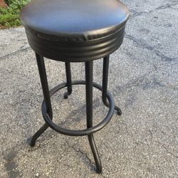 Short Bar Stool