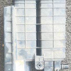 Emission fuel vapor canister/2014 Honda pilot .