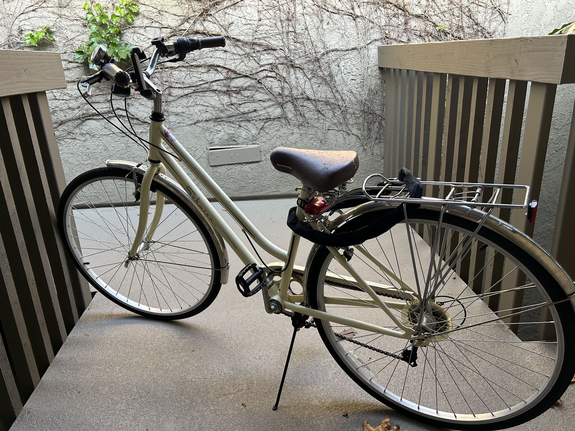 Schwinn Beach Cruiser Style Bike
