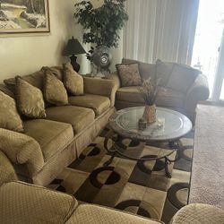 Couch set