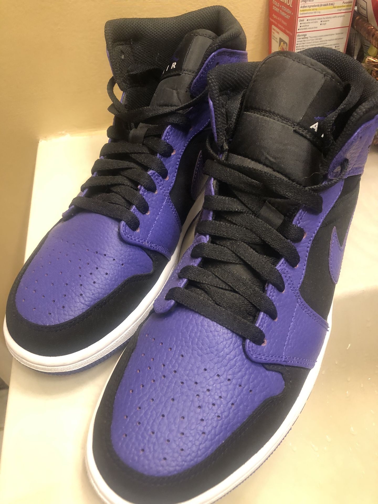 Jordan 1s Mid