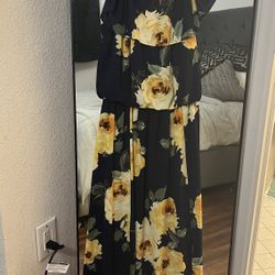 Size 4 navy blue floral dress 