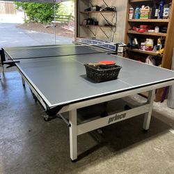 Ping pong table 