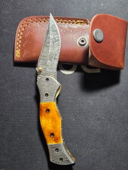 Templars Choice - Damascus Steel - Burnt Buffalo - Folding Knife