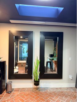 SALON SALE studio 514 Oceanside
