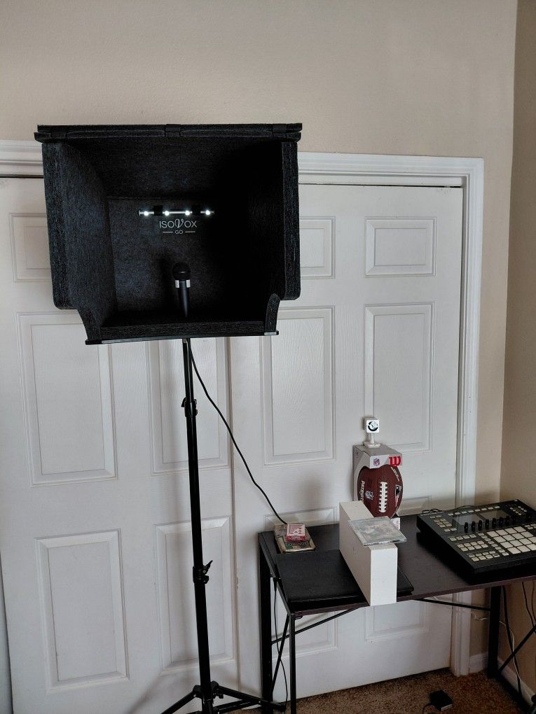 ISOVOX PORTABLE MOBILE STUDIO BOOTH