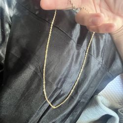 10 Kt Gold Chain 