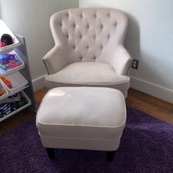 Chair With Ottoman (beige)