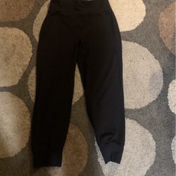Lululemon high rise cropped joggers