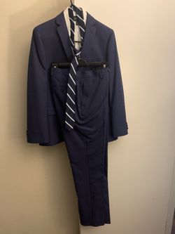 Men’s Medium Navy Blue Suit