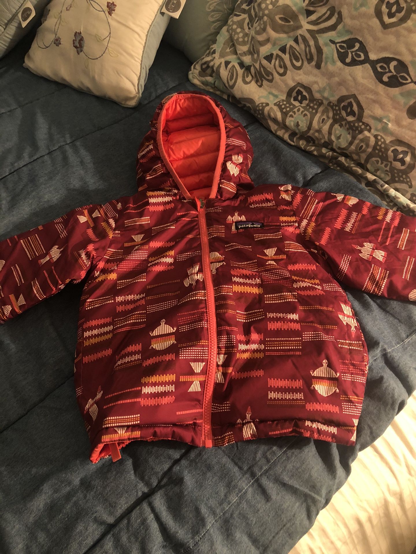Toddler Patagonia reversible jacket sz4