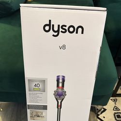 Dyson V8 Vacuum  ****Brand New