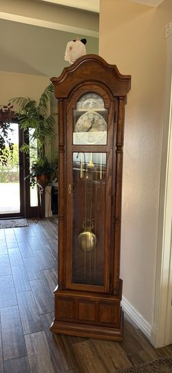 Grandfather Clock Ridgeway