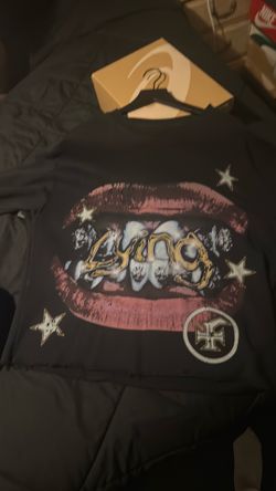 Graphic tee