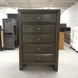 Tall Modern 5 Drawer Dresser