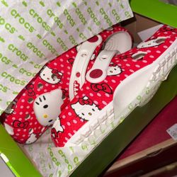 Hello Kitty Crocs