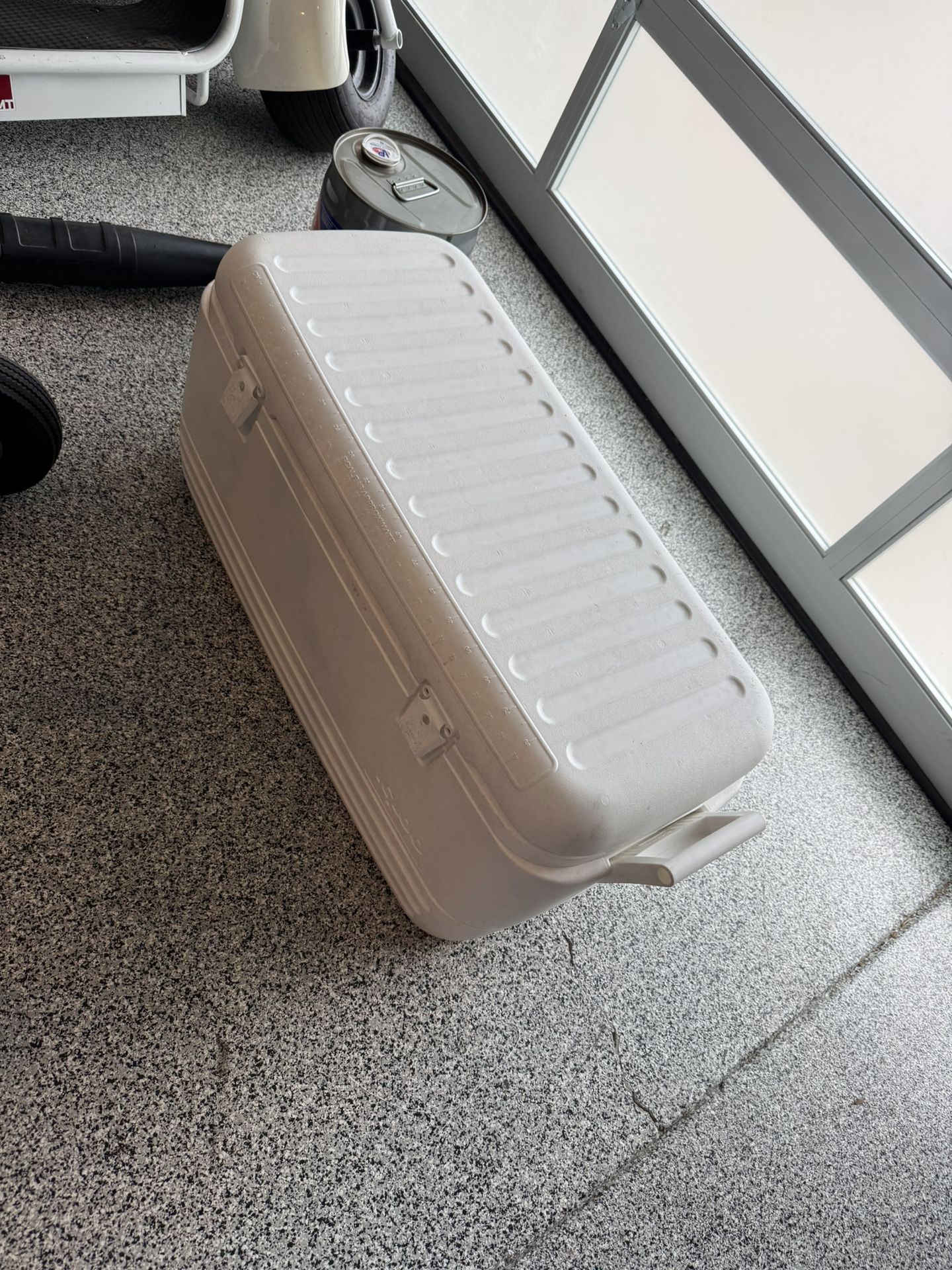 Igloo 100qt Cooler 