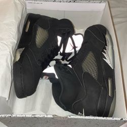 Air Jordan 5 Retro Black Metallic