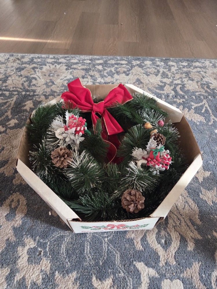 Vintage General Foam Christmas Wreath