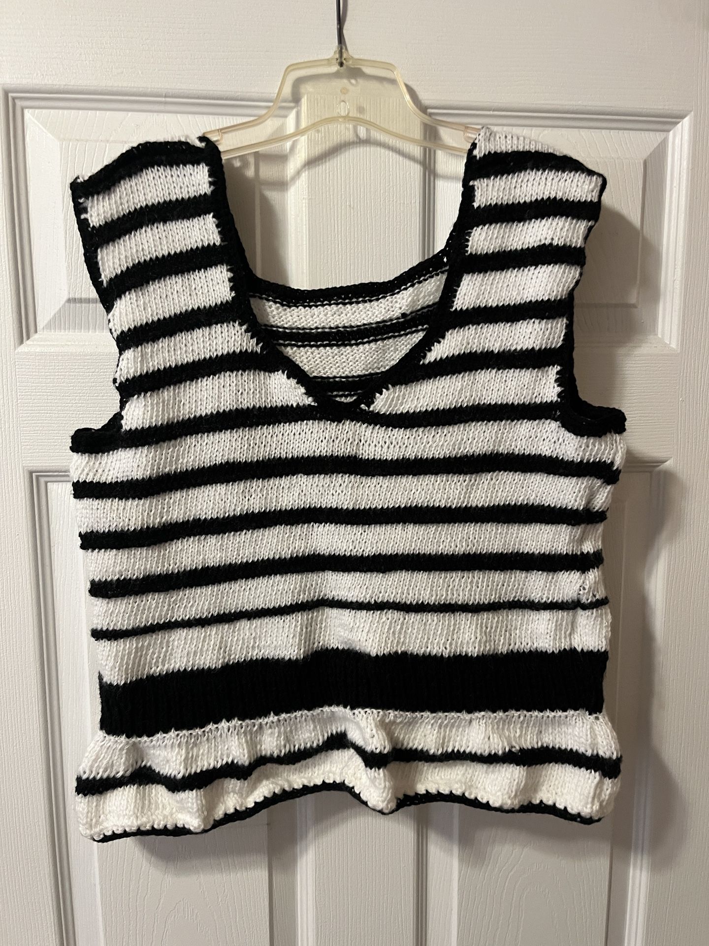 Knitted Sleeveless Vest