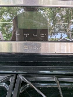 Jenn-Air gas stove, electric oven