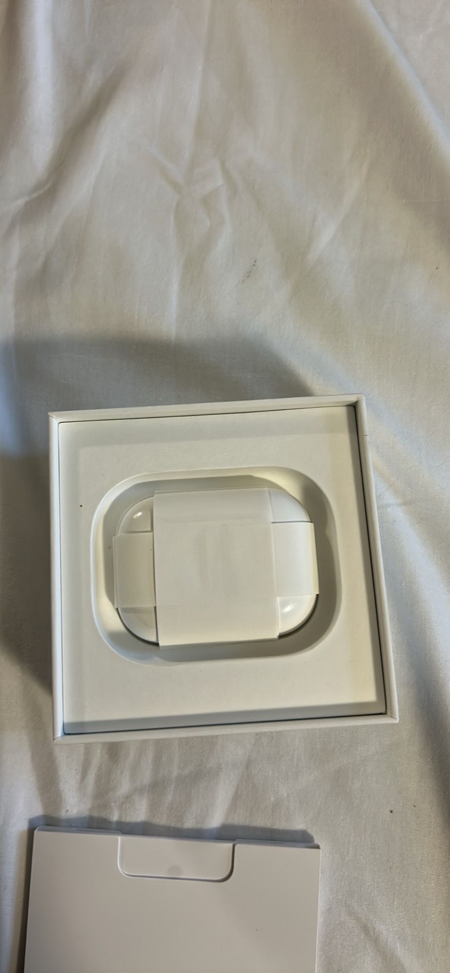 AirPods Pro 2 (New) 33 Days For Apple Care Remaining