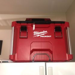 Milwaukee Tool Chest