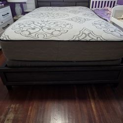 Se Venden Cama En Buenas Condiciones Queen