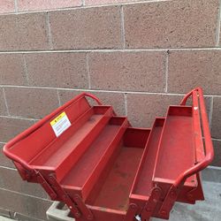 Metal Tool Box 20”x9”x8”