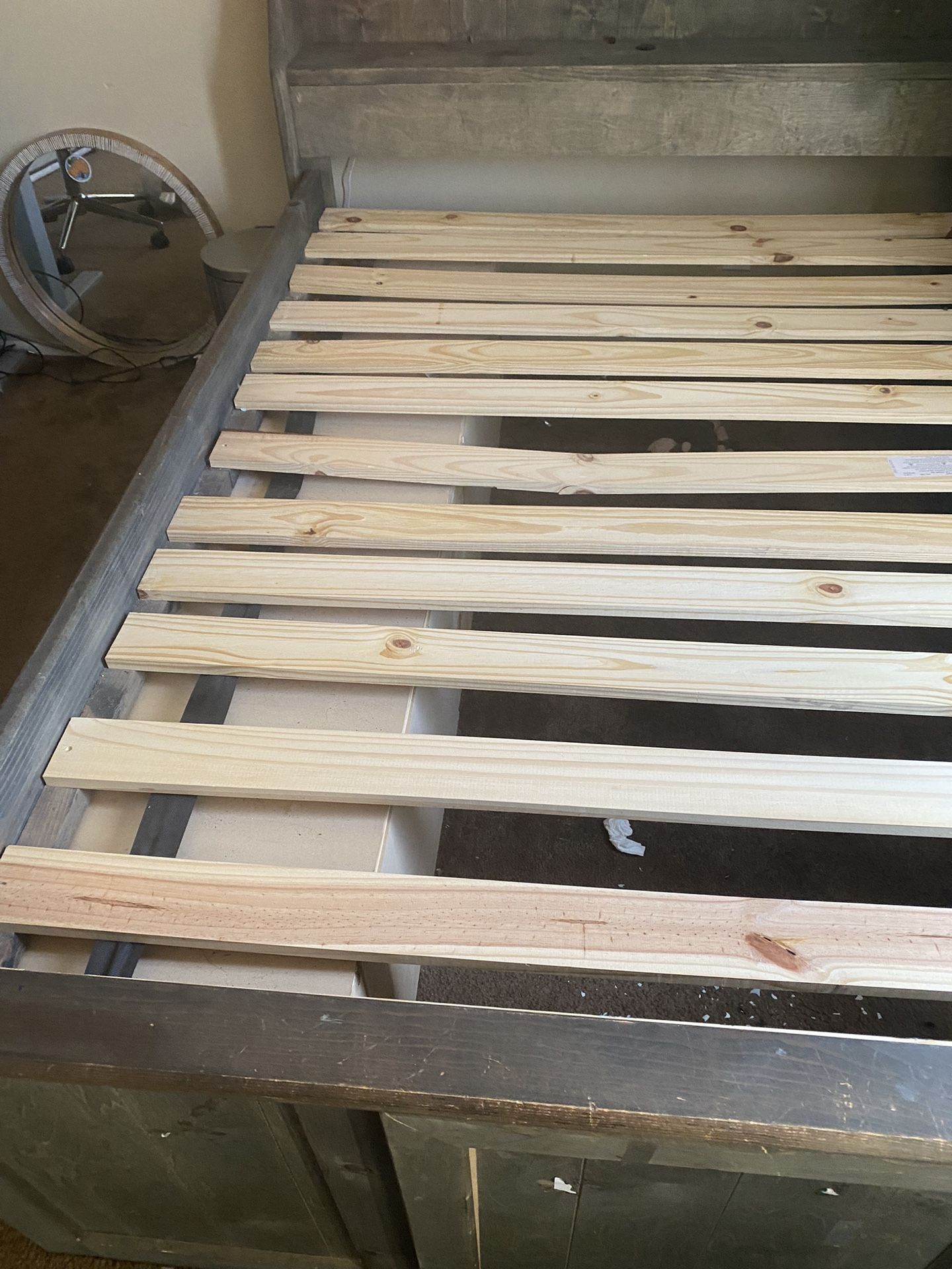 Gently Used Full Bed for Sale in Lake Elsinore, CA OfferUp