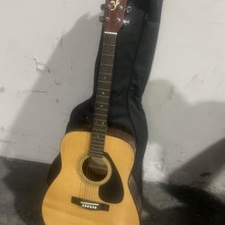 Yamaha Guitar 