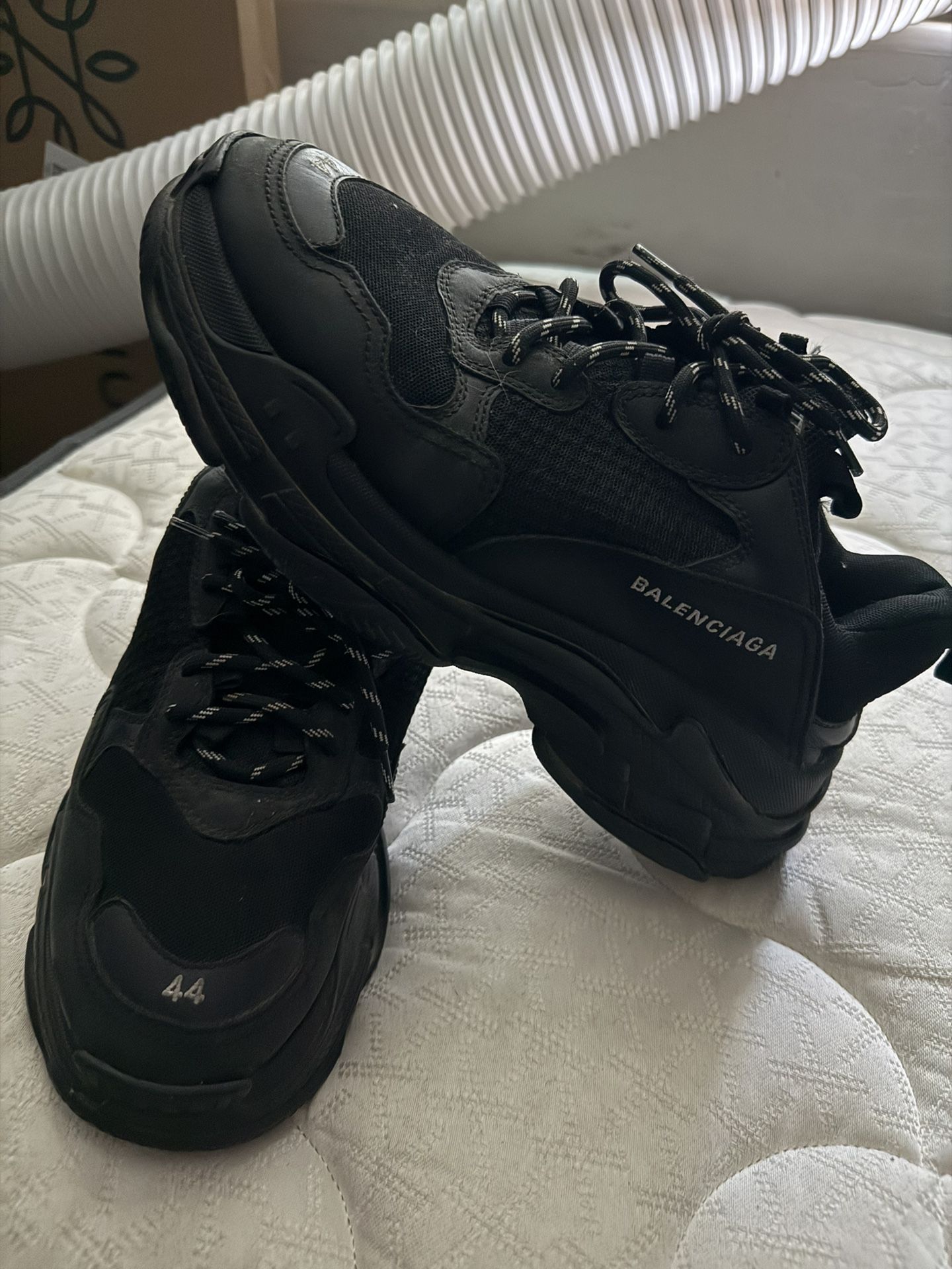 Balenciaga Triple S Size 44 Us 11 Authentic !