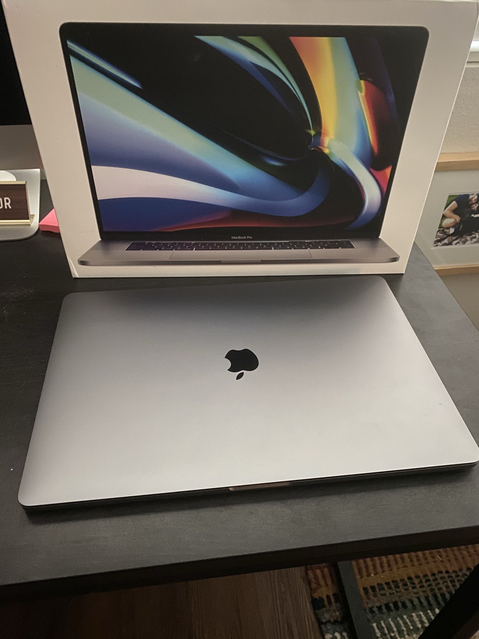 2020 MacBook Pro 16” TOUCHBAR
