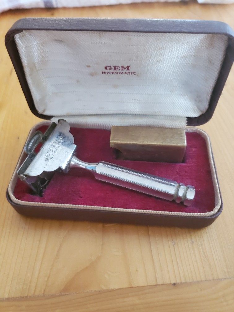 Vintage Star Brand Razor In Box With Blade Box