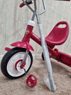 Radio Flyer 2 Trikes in 1 push handle tricycle -  steer and stroll - grows with your child toddler preschool cycle / bike