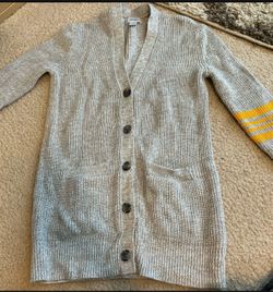 Girls’ Old Navy Light Heather Gray Cardigan Sweater, Size Large (10–12)