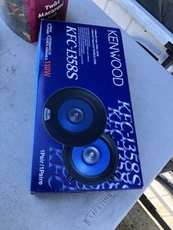 Kenwood 5-1/4 110 Watts Maximum Power Car Audio Speakers 