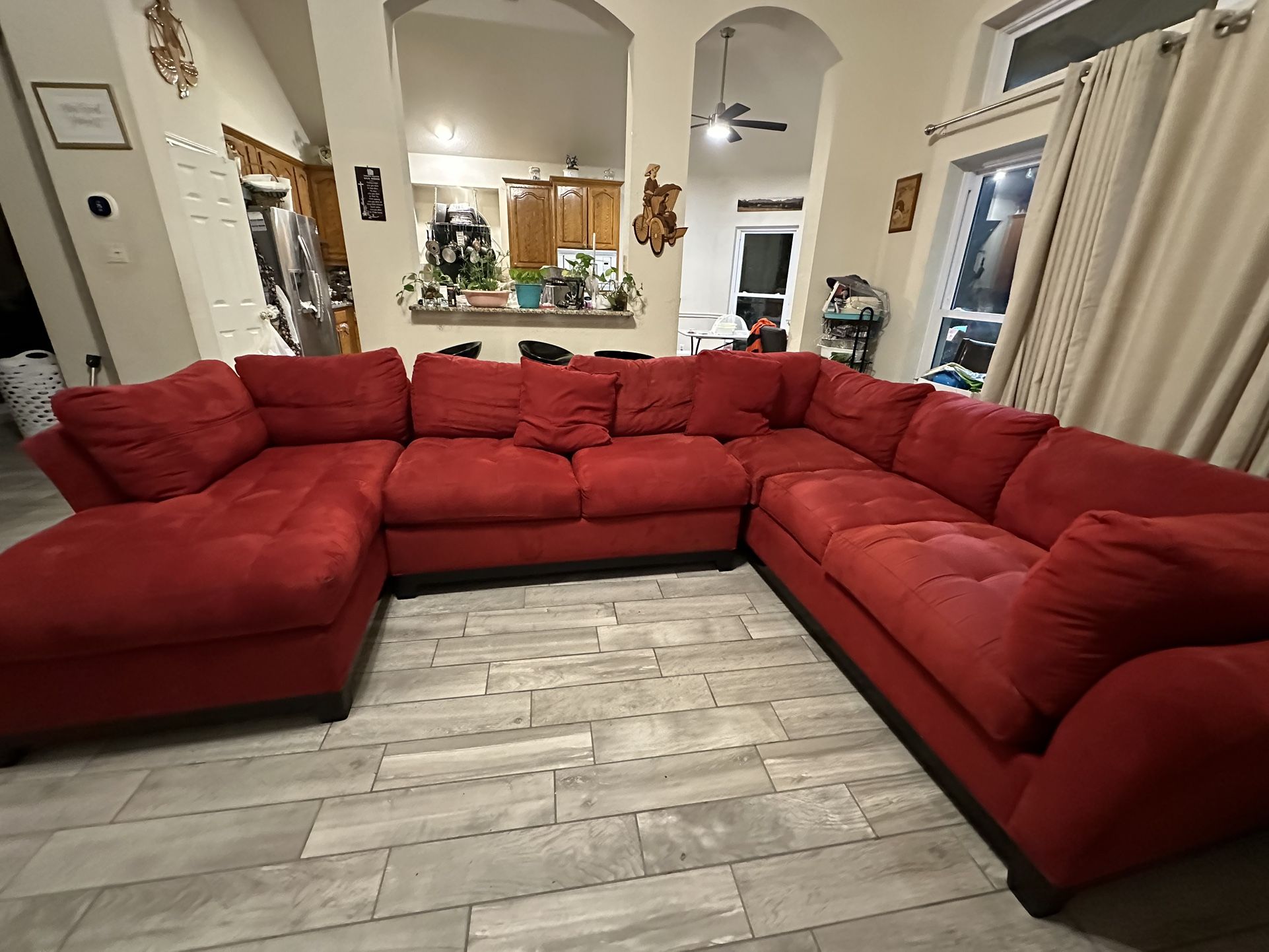 3- Piece- Sectional Suede Couch