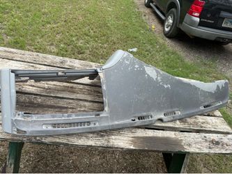 Top dash of 2006 Columbia freight liner