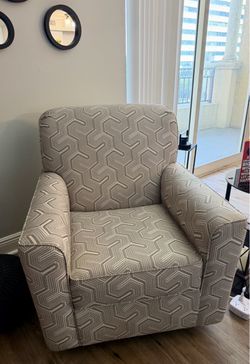 Swivel Ashely Chair BRAND NEW