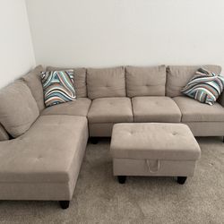 L-Shaped Sectional Sofa w/ Storage Ottoman – Gray Fabric