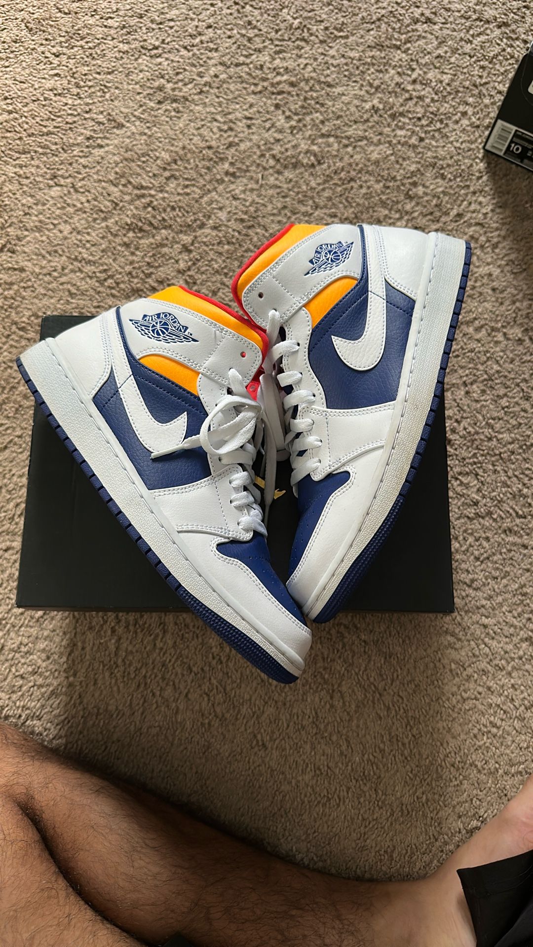 Jordan 1 Mid