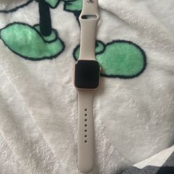 Apple Watch SE 40 MM Rose Gold 