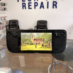 Valve Steam deck 1010, 1TB.  Like new with case and dock station.