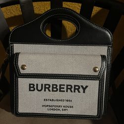 Burberry Purse