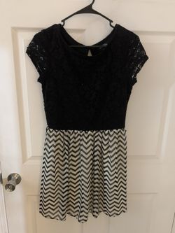 Love Reign Dress Black With Chevron Print Size M