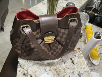 Louis Vuitton Purse