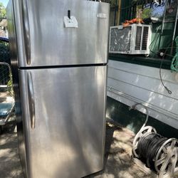 Refrigerator works great we sell them all the time