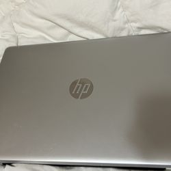 HP LAPTOP MODEL 17-bs069r